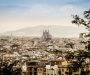 Klimaatactivisten bekladden Sagrada Familia met verf