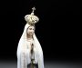 Paus vertrouwt de door oorlog bedreigde mensheid toe aan Maria